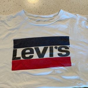 Levi’s Graphic tshirt